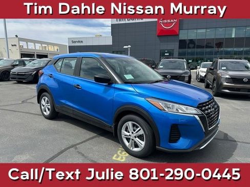 Used 2025 Nissan Kicks Play S FWD image 1