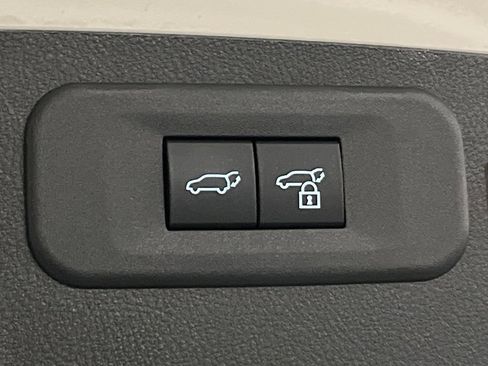 Used 2025 Lexus NX 250 FWD w/ Premium Package image 39