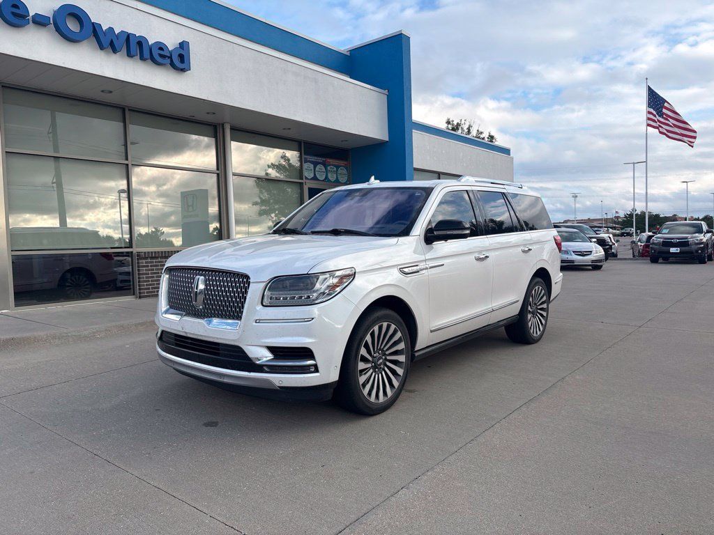 Used 2019 Lincoln Navigator Reserve AWD/4WD image 1