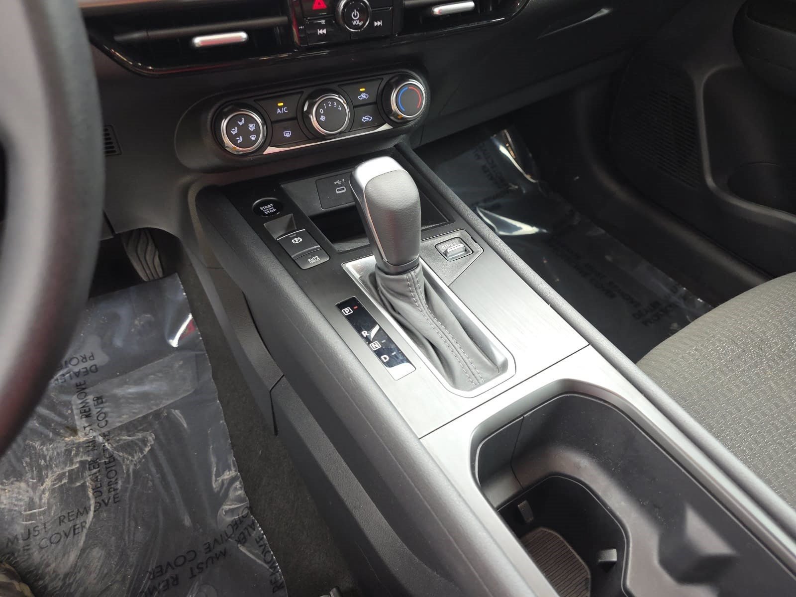 Used 2026 Nissan Kicks S FWD image 22