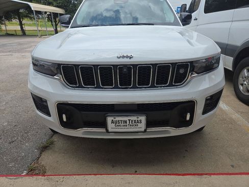 Used 2021 Jeep Grand Cherokee L Overland w/ Advanced Protech Group III RWD image 2