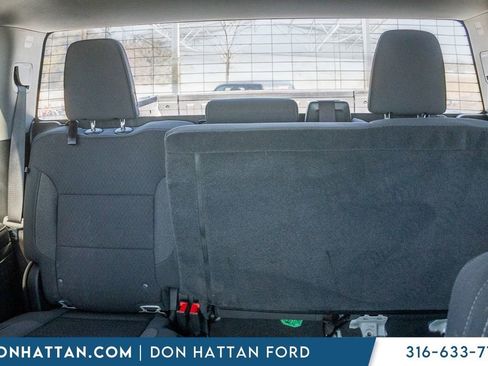 Used 2022 GMC Sierra 1500 SLE image 17