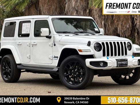 Used 2021 Jeep Wrangler Unlimited Sahara image 1