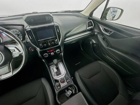 Used 2023 Subaru Forester Premium AWD/4WD image 11