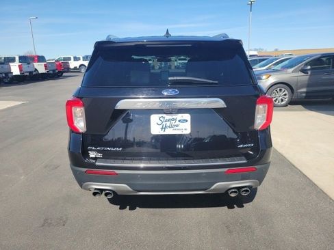 Used 2022 Ford Explorer Platinum w/ Equipment Group 601A image 5