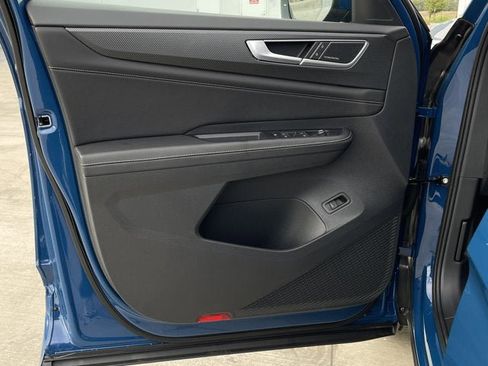 New 2026 Volkswagen Atlas Cross Sport SEL Premium R-Line image 9