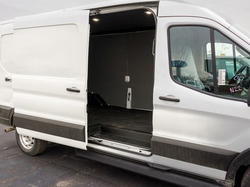 New 2026 Ford Transit 250 148 Medium Roof image 11