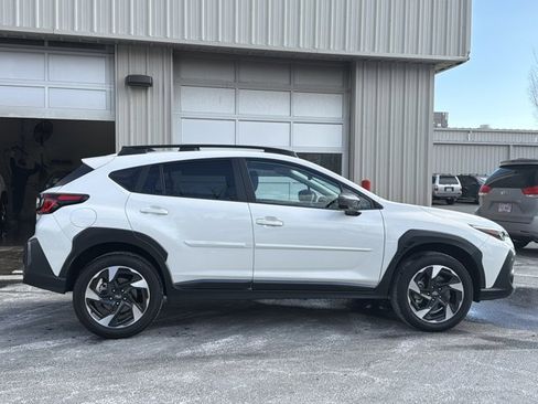 Used 2024 Subaru Crosstrek 2.5i Limited image 4