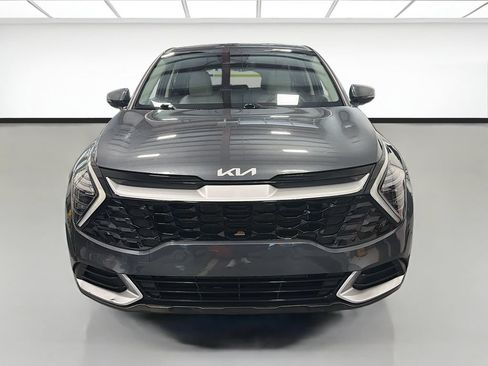Used 2024 Kia Sportage EX FWD image 2