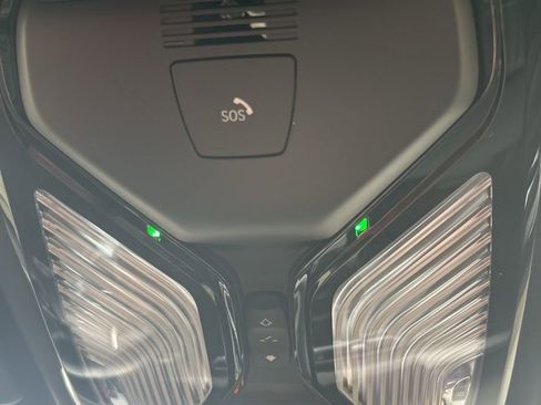 Used 2024 BMW 230i Coupe image 15