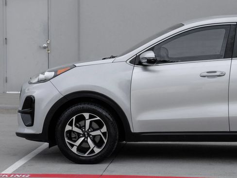 Used 2020 Kia Sportage LX w/ LX Popular Package FWD image 13
