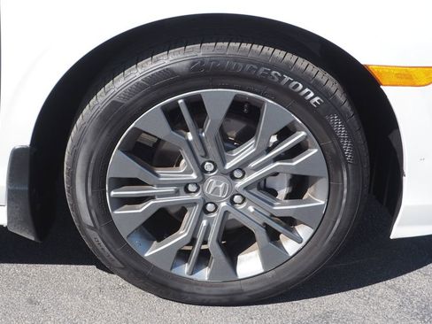 Used 2025 Honda Odyssey Touring image 10