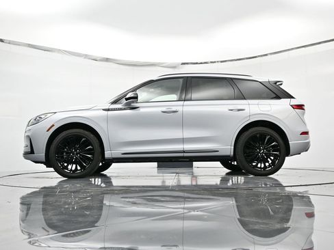 New 2025 Lincoln Corsair Reserve w/ Jet Appearance Package image 45