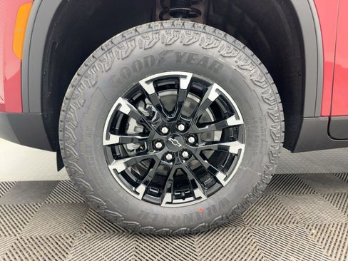 New 2026 Chevrolet Traverse Z71 w/ Driver Confidence Package image 11