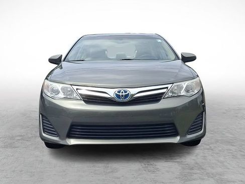 Used 2013 Toyota Camry LE FWD image 2