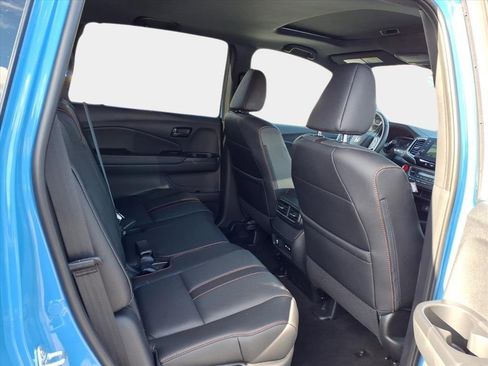 Used 2025 Honda Passport TrailSport image 16