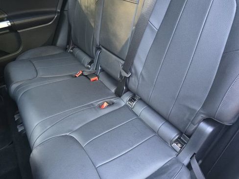 Used 2022 Mercedes-Benz GLB 250 image 12