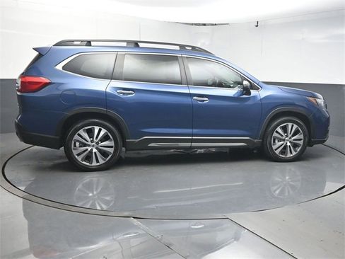 Used 2022 Subaru Ascent Touring image 8