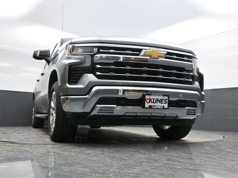 Used 2024 Chevrolet Silverado 1500 LTZ w/ Technology Package image 36