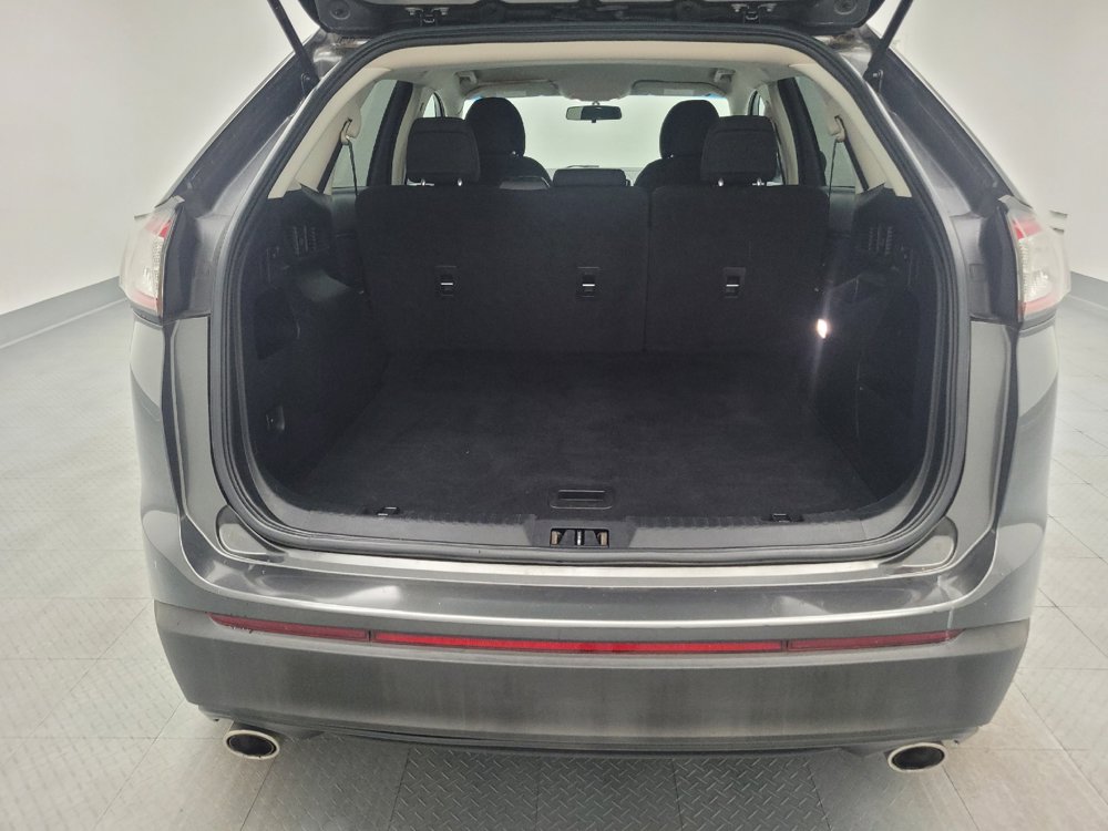 Used 2018 Ford Edge SE FWD image 29