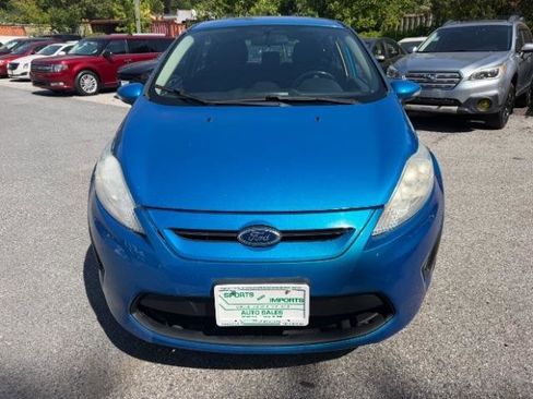 Used 2013 Ford Fiesta SE FWD image 8