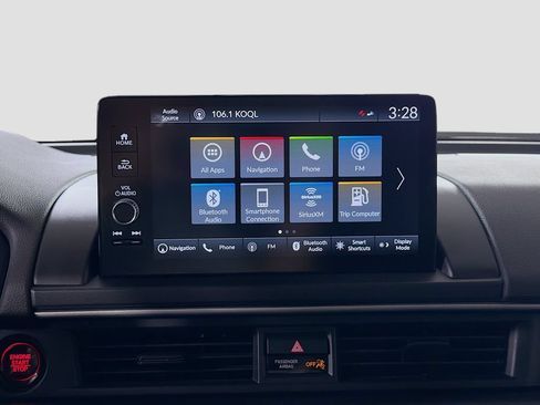 Used 2024 Honda Pilot Touring image 16