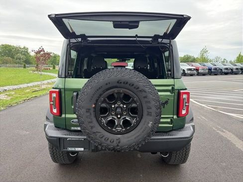 Used 2025 Ford Bronco Badlands AWD/4WD image 12