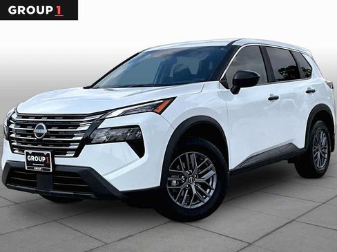 Used 2026 Nissan Rogue S AWD/4WD image 1