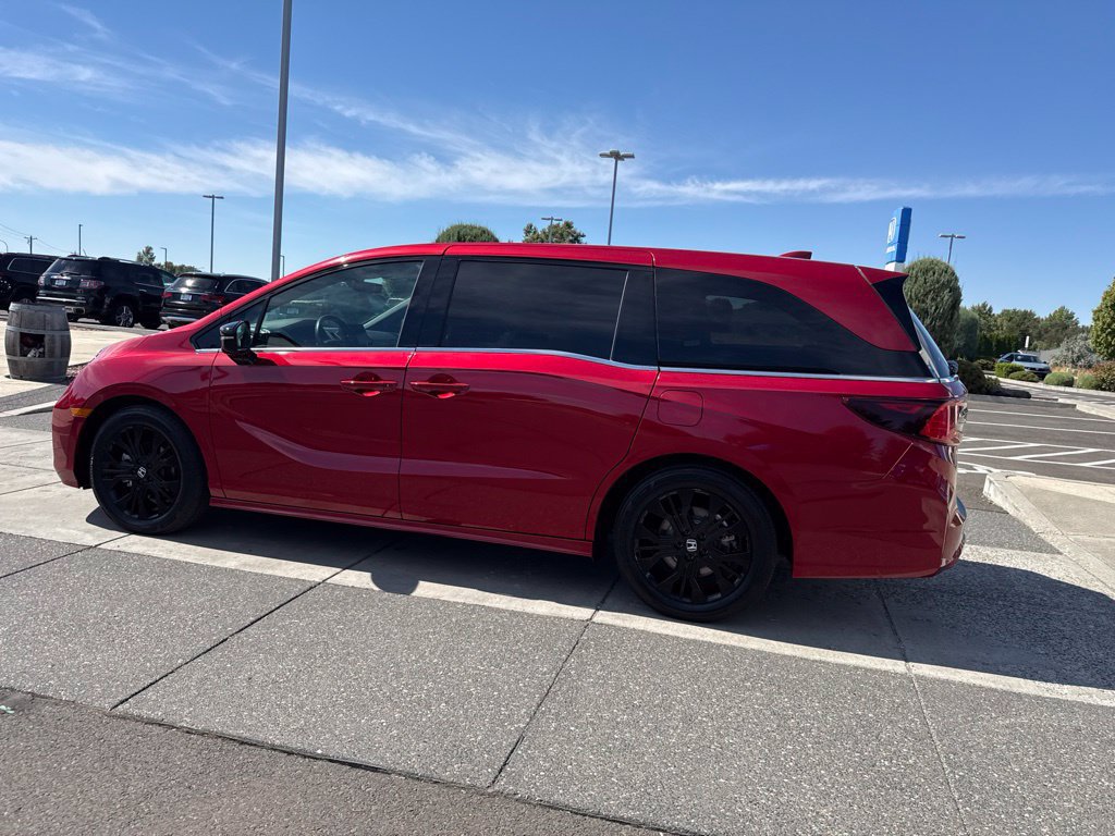 Certified 2025 Honda Odyssey Sport-L image 9