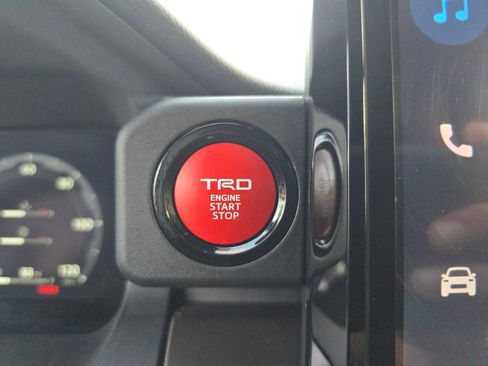 Used 2024 Toyota Tacoma TRD Sport image 30