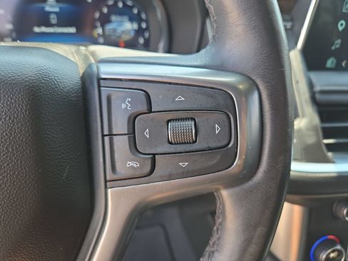 Used 2023 Chevrolet Tahoe Premier AWD/4WD image 22