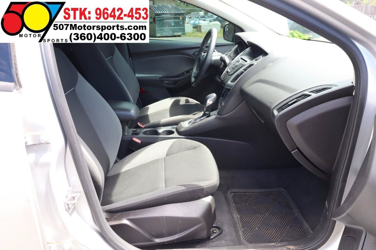 Used 2012 Ford Focus SE FWD image 17