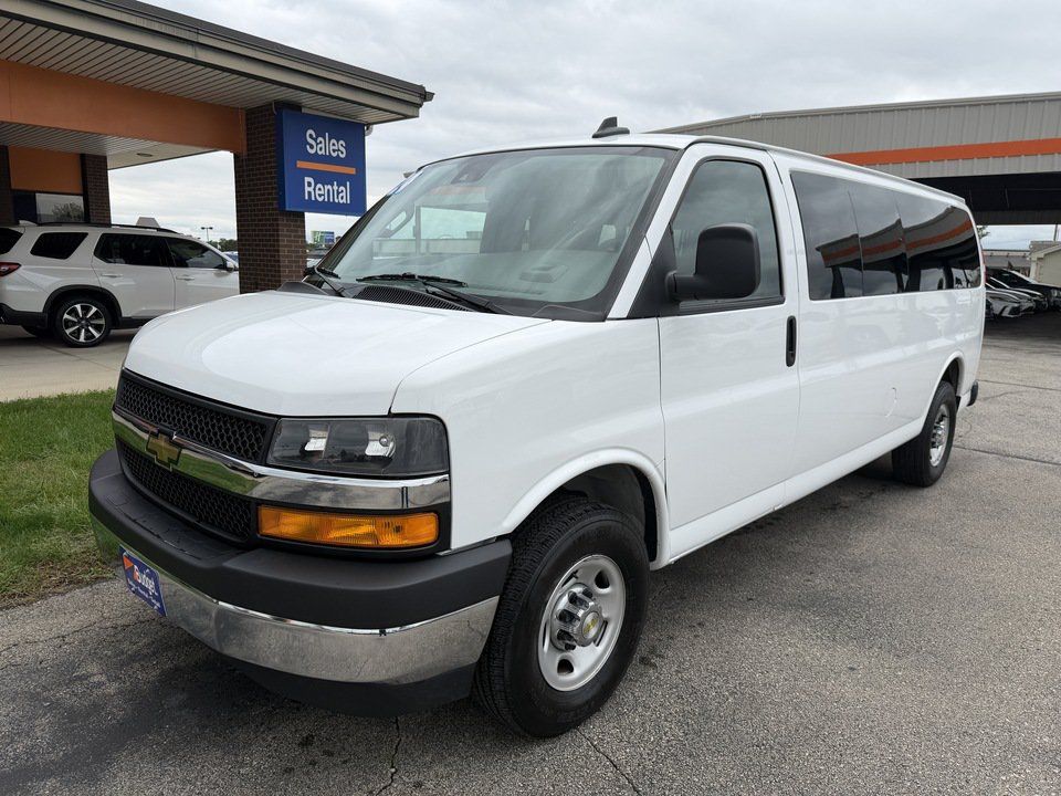 Used 2024 Chevrolet Express 3500 LT w/ LT Preferred Equipment Group RWD image 1