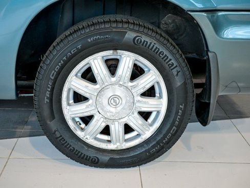 Used 2006 Chrysler Town & Country Touring FWD image 32