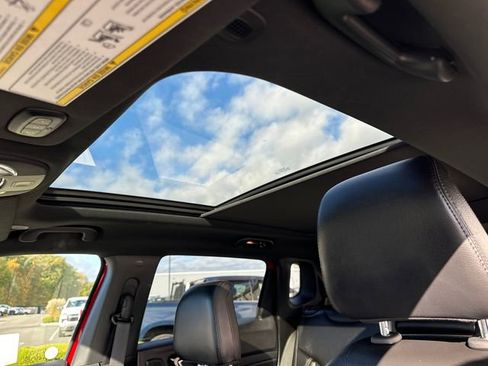 Used 2022 Jeep Compass Limited w/ (RED) Package image 30