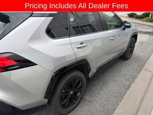 Used 2025 Toyota RAV4 SE AWD/4WD image 23