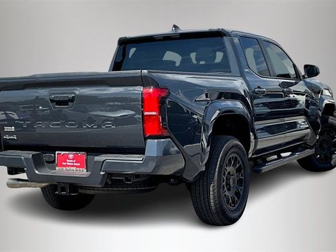 Used 2024 Toyota Tacoma SR5 image 5