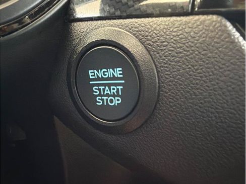 Used 2025 Ford Escape ST-Line AWD/4WD image 19