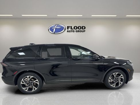 New 2026 Lincoln Nautilus Premier w/ Equipment Group 102A image 4