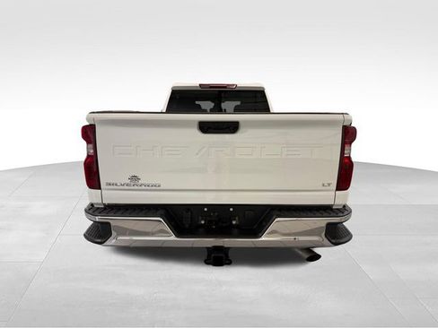 Used 2025 Chevrolet Silverado 2500 LT w/ Convenience Package AWD/4WD image 6