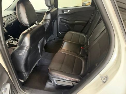 Used 2024 Ford Escape ST-Line w/ Tech Pack #1 FWD image 33