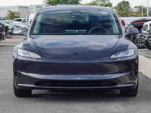 Used 2024 Tesla Model 3 Standard Range image 2