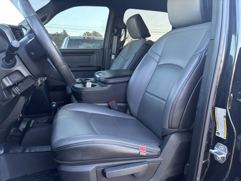 Used 2024 RAM 2500 Tradesman image 10