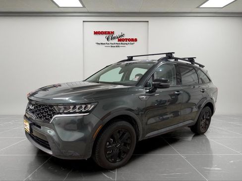 Used 2022 Kia Sorento S w/ Panoramic Sunroof Package AWD/4WD image 3
