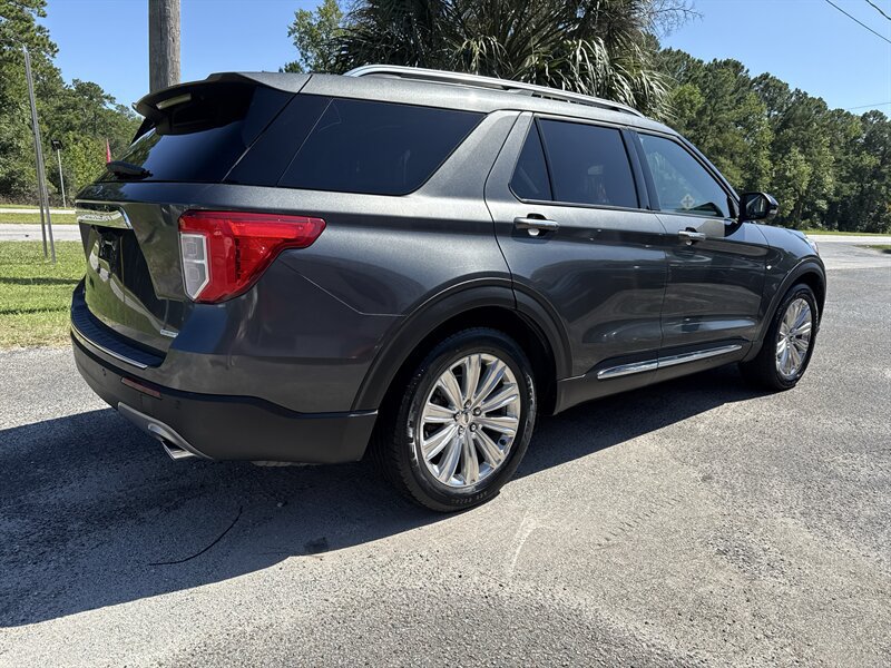 Used 2020 Ford Explorer Limited RWD image 4