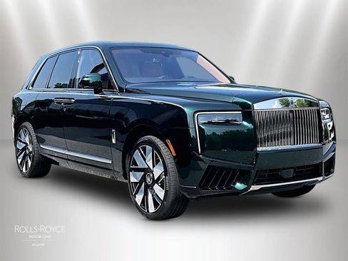 New 2026 Rolls-Royce Cullinan AWD/4WD image 2
