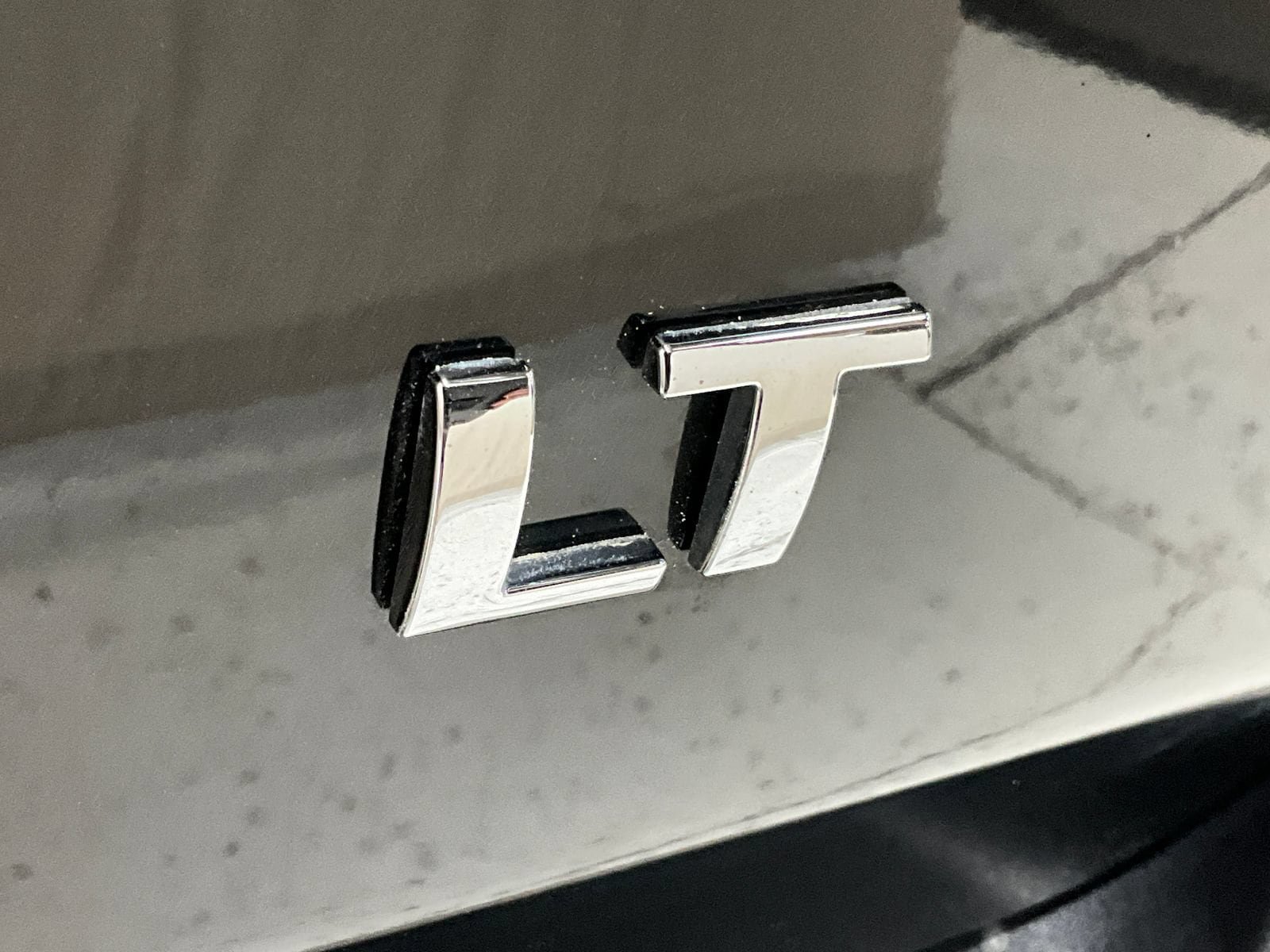 Used 2020 Chevrolet Traverse LT FWD image 11
