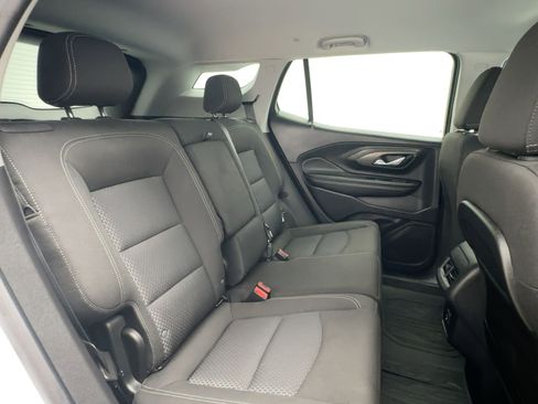 Used 2024 GMC Terrain SLE w/ Driver Convenience Package image 27