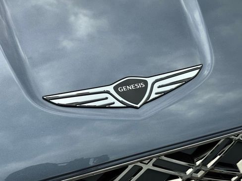 Used 2026 Genesis GV70 2.5T Advanced image 8