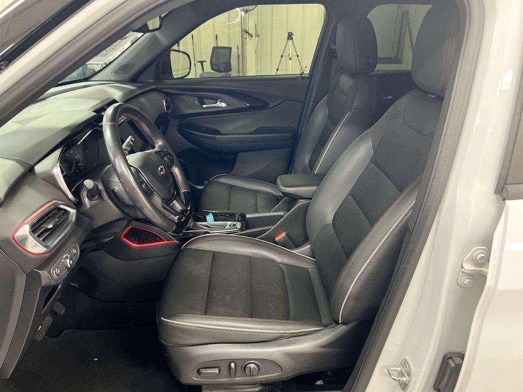Used 2021 Chevrolet TrailBlazer RS FWD image 18